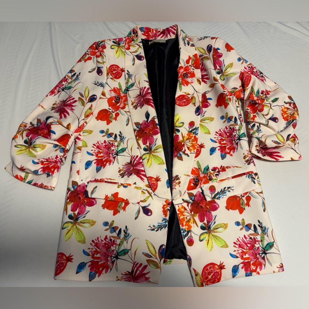 Astrid Floral Blazer with Red and Pink Accents